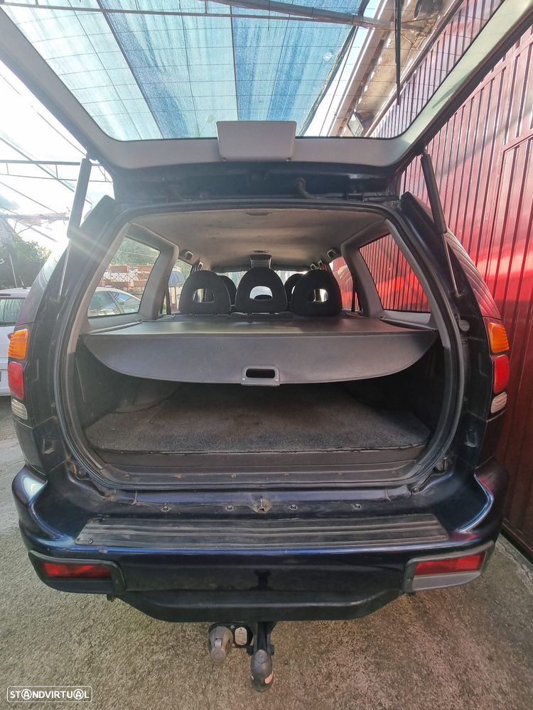 Mitsubishi Pajero Sport 2.5 TD GLS - 7