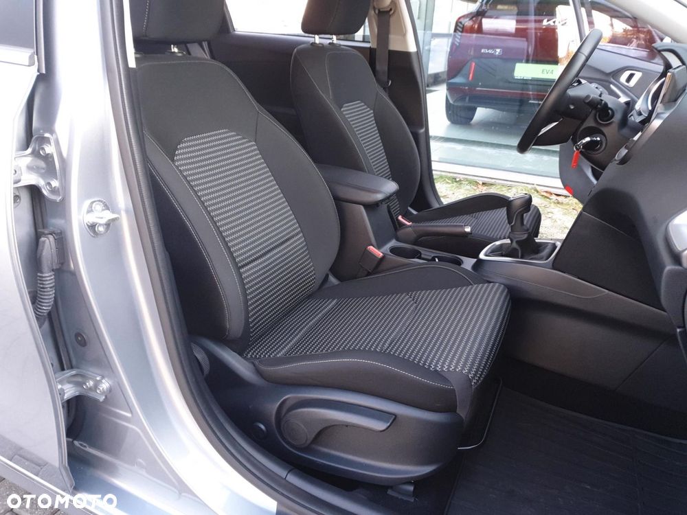Kia Ceed 1.5 T-GDI M - 26