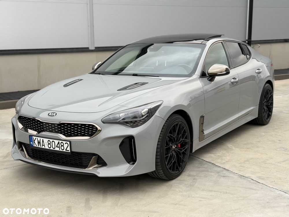 Kia Stinger 3.3 T-GDI V6 GT AWD - 19