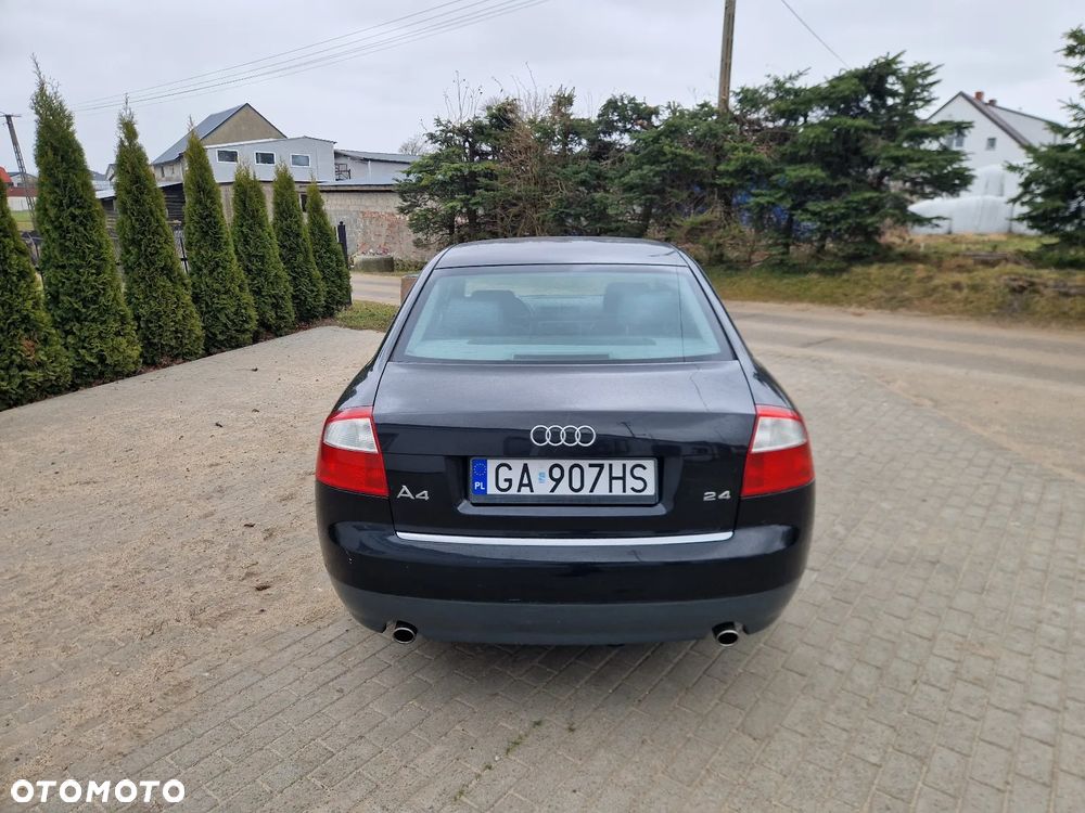 Audi A4 Limousine - 6