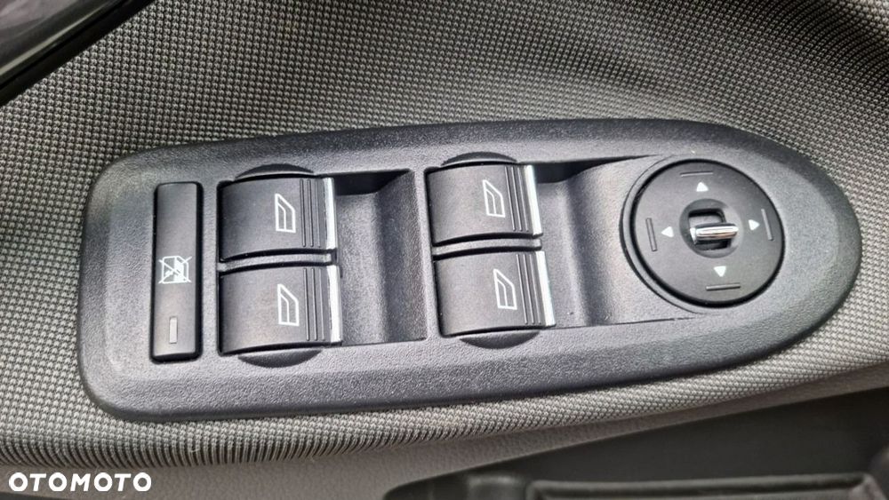 Ford Kuga - 15
