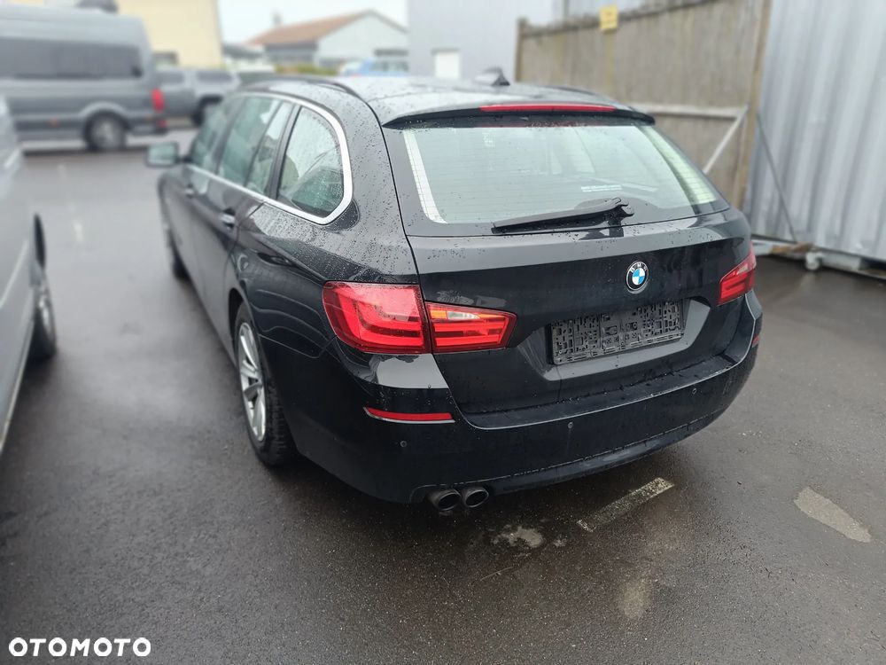 BMW Seria 5 520d Luxury Line - 2
