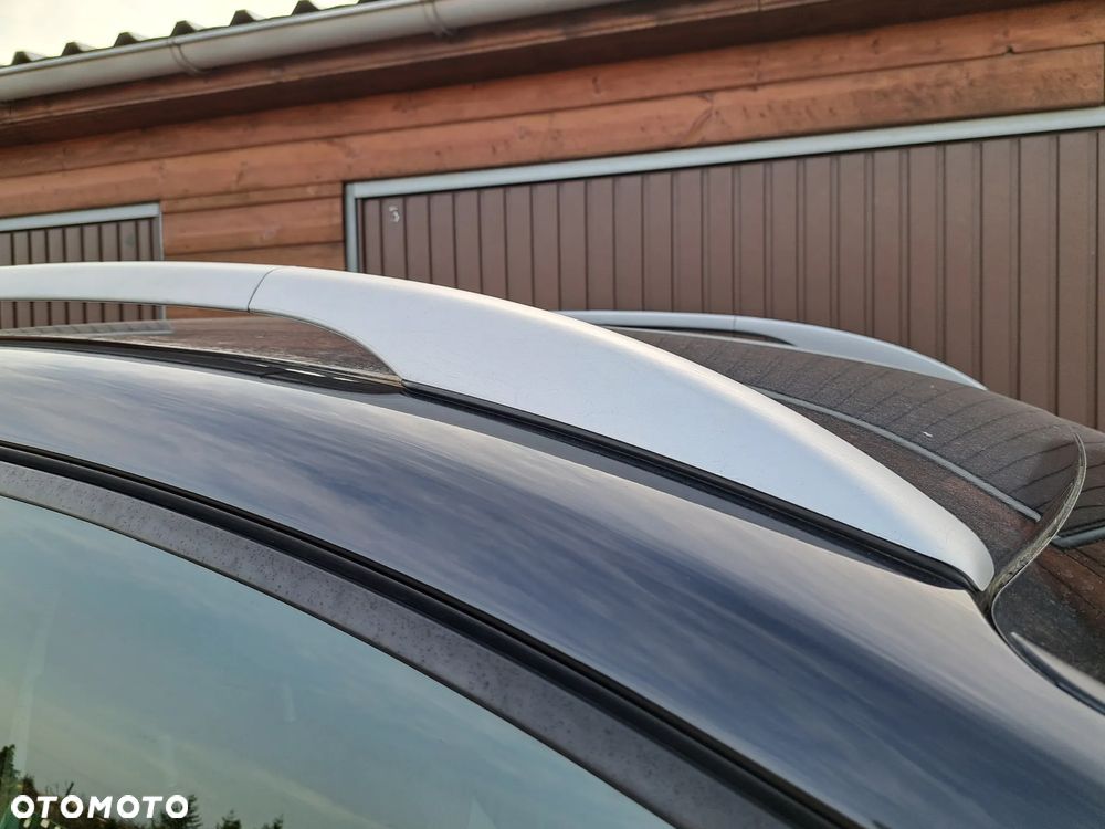 Ford Kuga 2.0 TDCi 2x4 Champions Edition - 32