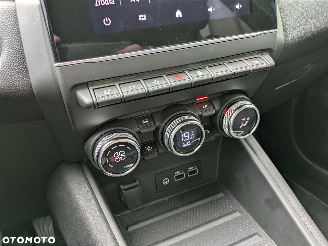 Renault Captur 1.6 E-TECH Full Hybrid 145 Techno - 16