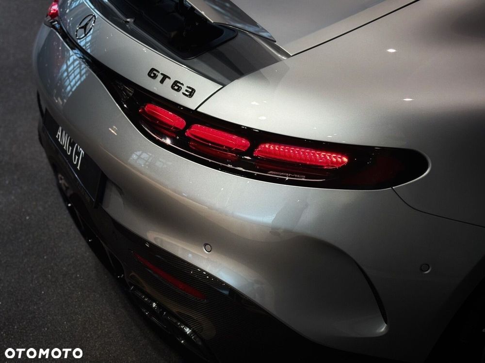 Mercedes-Benz AMG GT - 7