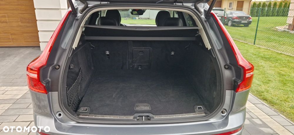 Volvo XC 60 D4 Geartronic Momentum Pro - 26