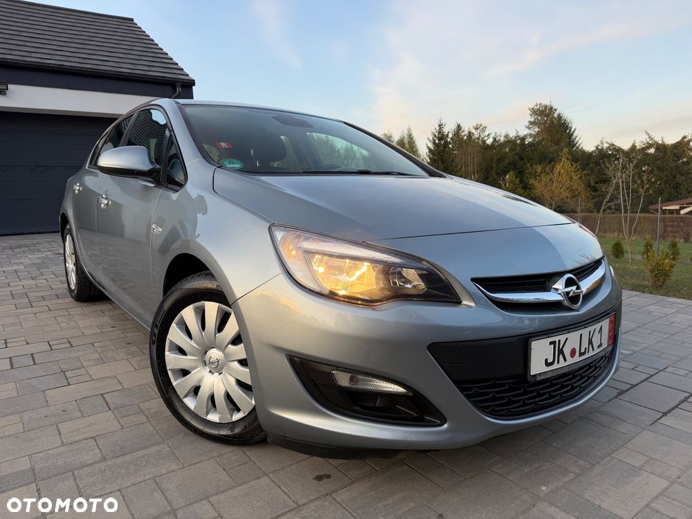 Opel Astra 1.6 Enjoy - 1