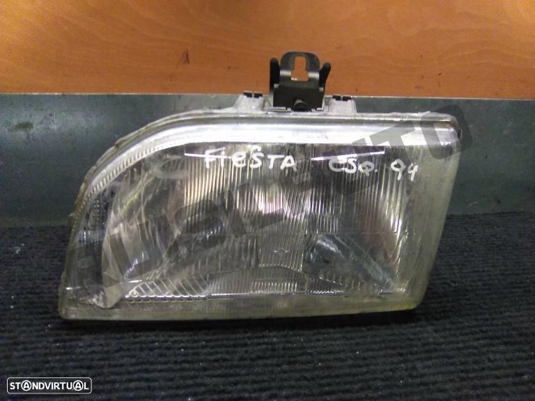 Ótica / Farol Esquerdo  Ford Fiesta Iii [1989_1996] 1.1 - 1