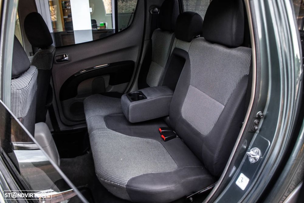 Mitsubishi L200 2.5 TD Strakar Elegance HT - 23