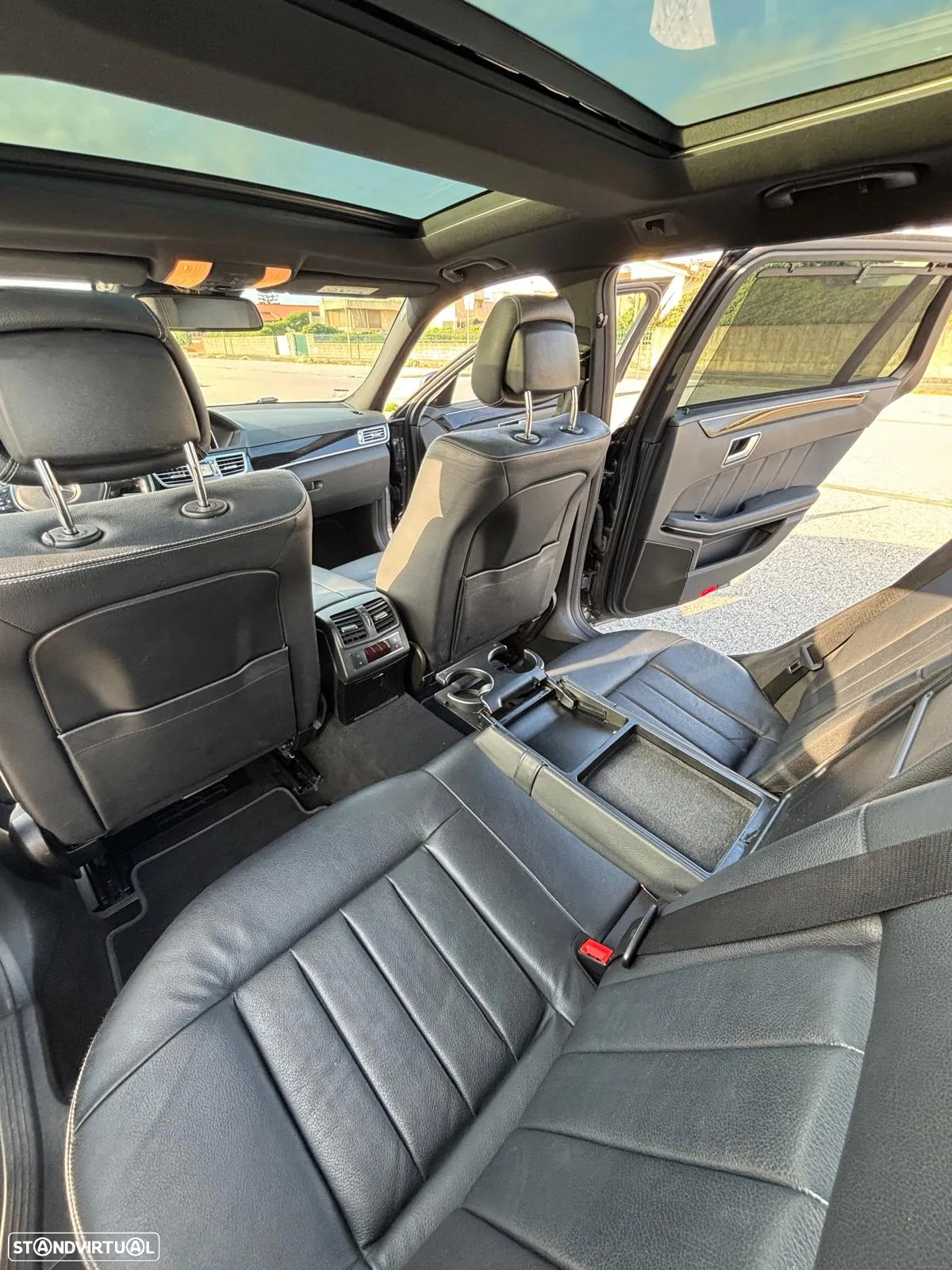 Mercedes-Benz E 300 Bluetec Hybrid Avantgarde - 6