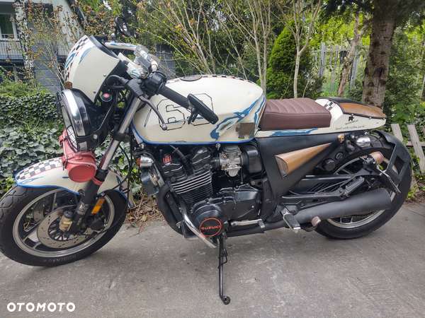 Suzuki GR