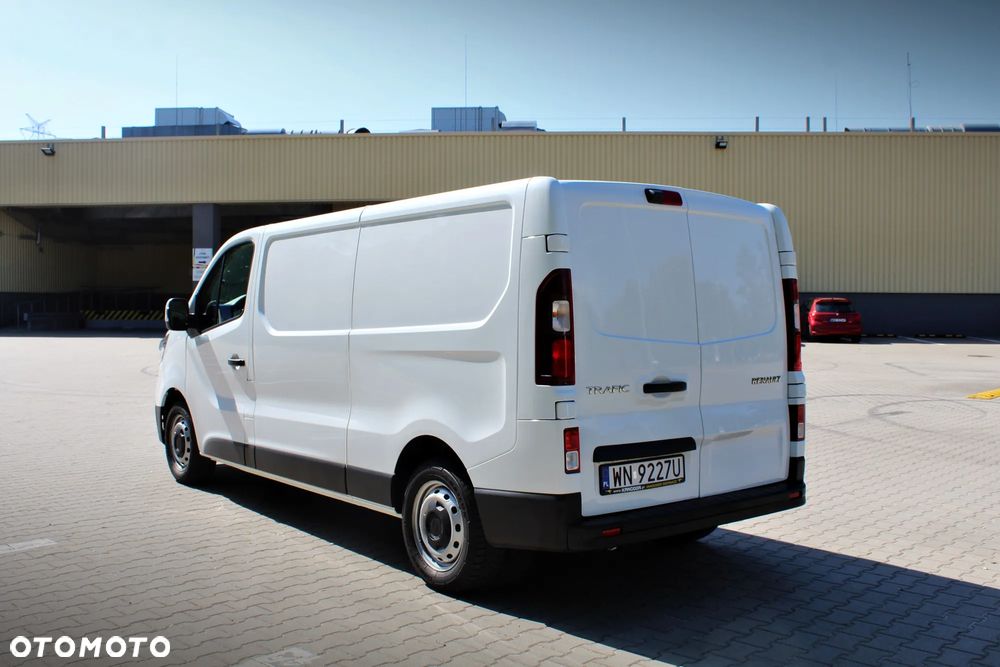 Renault Trafic L2H1 Long - 9