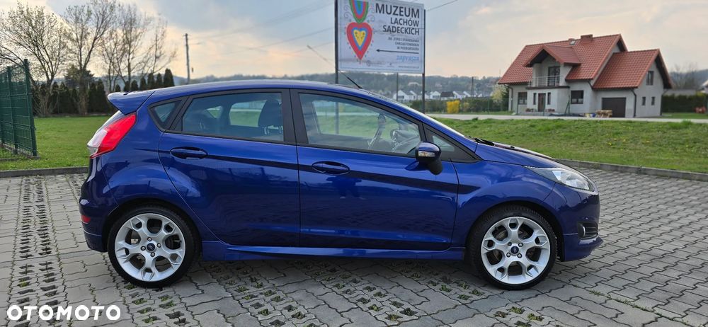 Ford Fiesta 1.0 EcoBoost S&S ST-LINE - 11