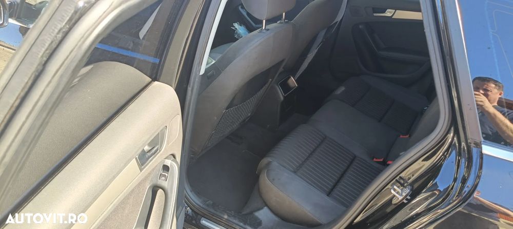 Audi A4 Avant 2.0 TDI - 13