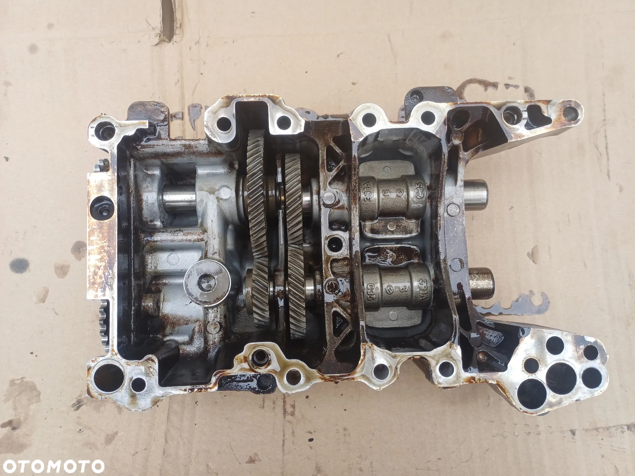 Pompa oleju 2.0 tfsi 06B103535F AXX - 3