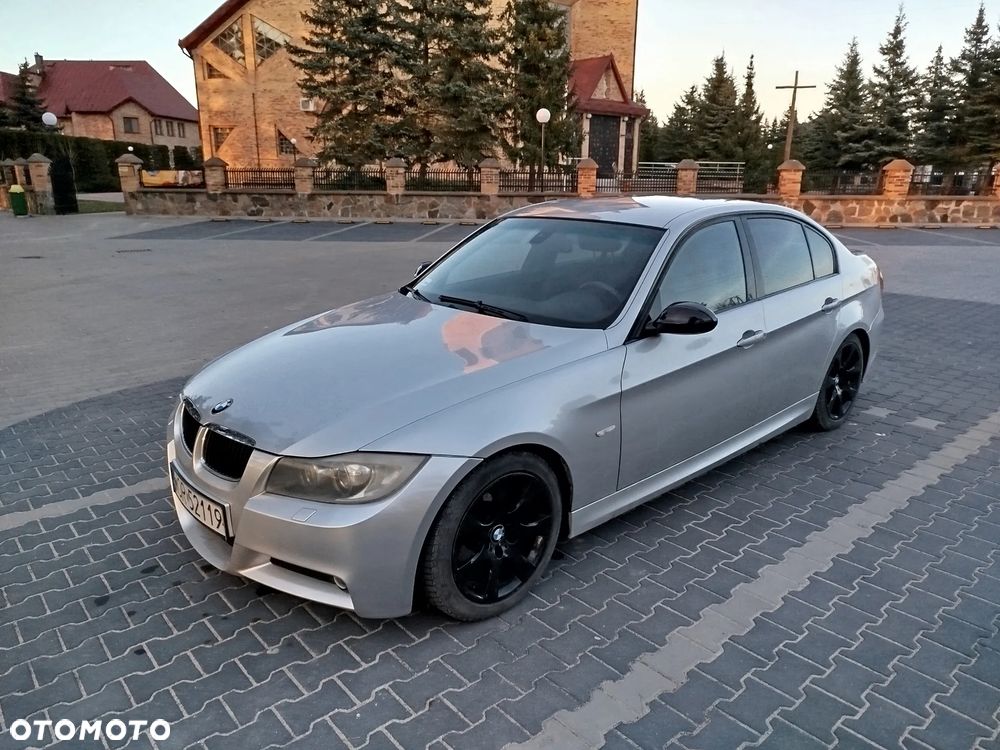 BMW Seria 3 320i - 16
