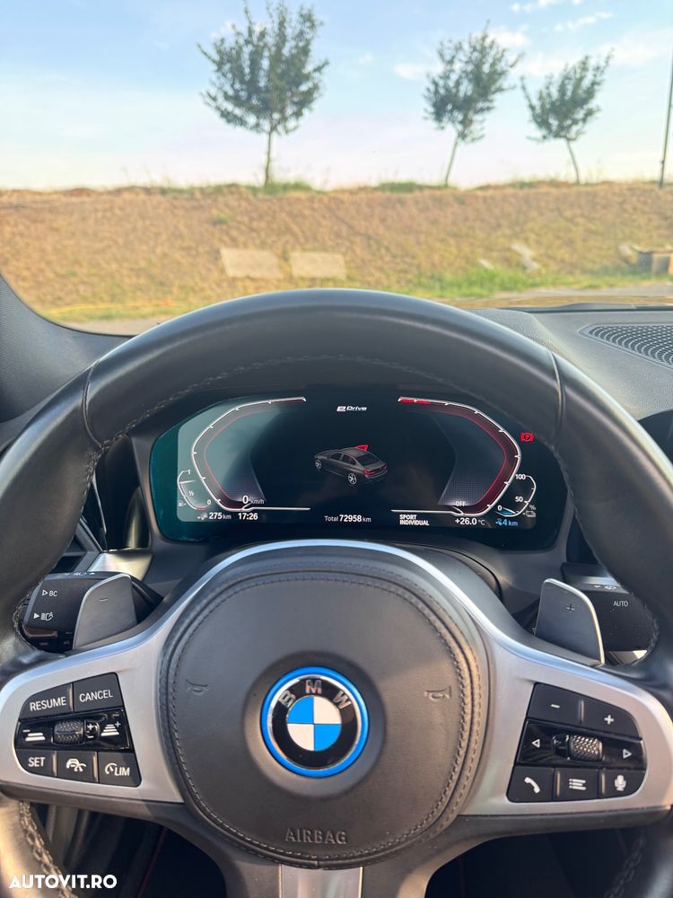 BMW Seria 3 330e xDrive AT PHEV - 9