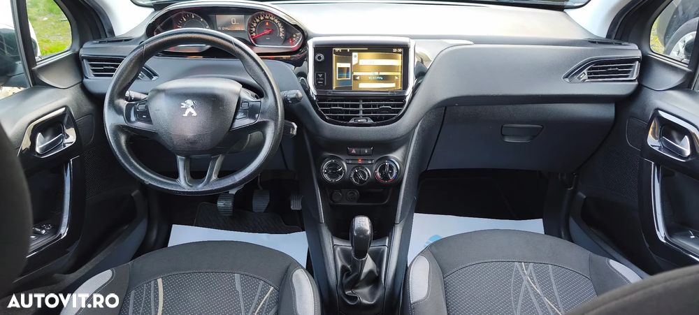 Peugeot 208 1.4 HDi FAP Style - 8