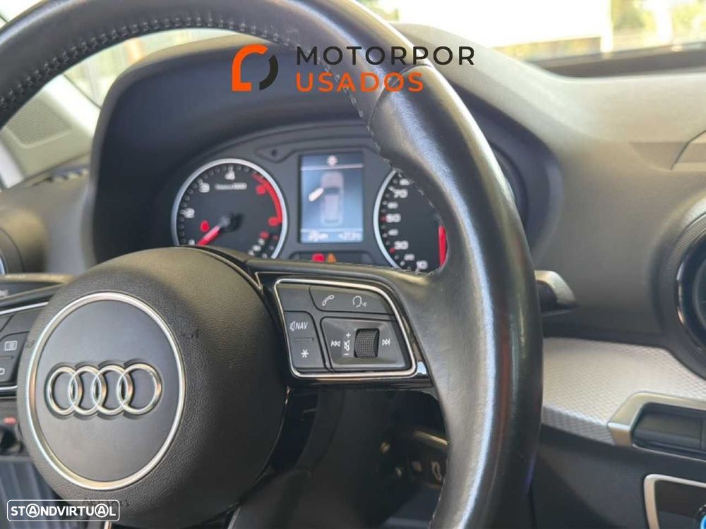 Audi Q2 1.6 TDI Design - 14