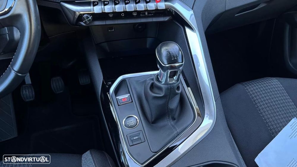 Peugeot 3008 1.5 BlueHDi Active Pack - 18