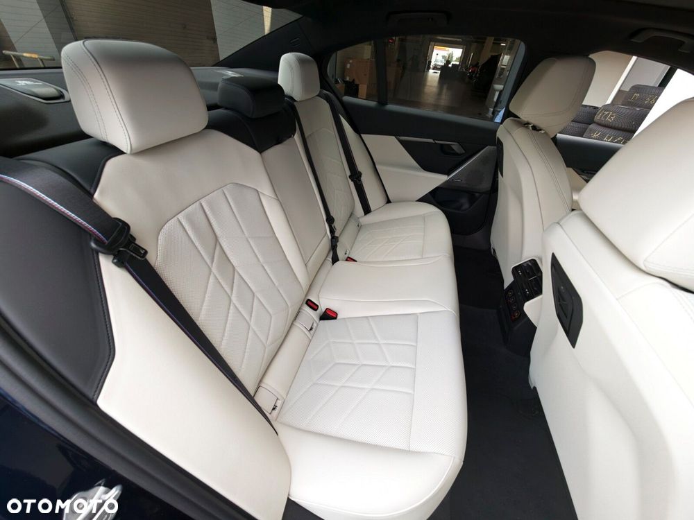 BMW Seria 5 - 21