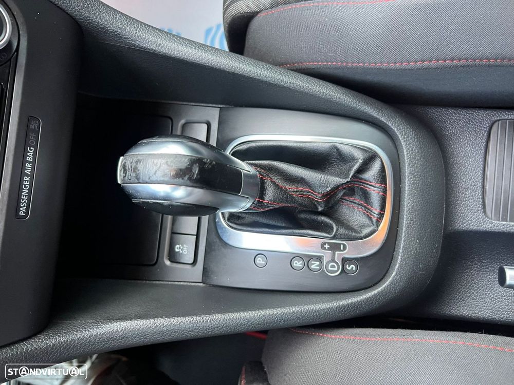 VW Golf 2.0 TSi GTI DSG - 32