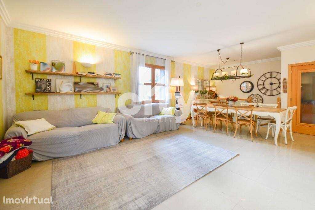 APARTAMENTO T4 DUPLEX DE 248 M2 COM GARAGEM BOX DE 52 M2 - Grande imagem: 4/46