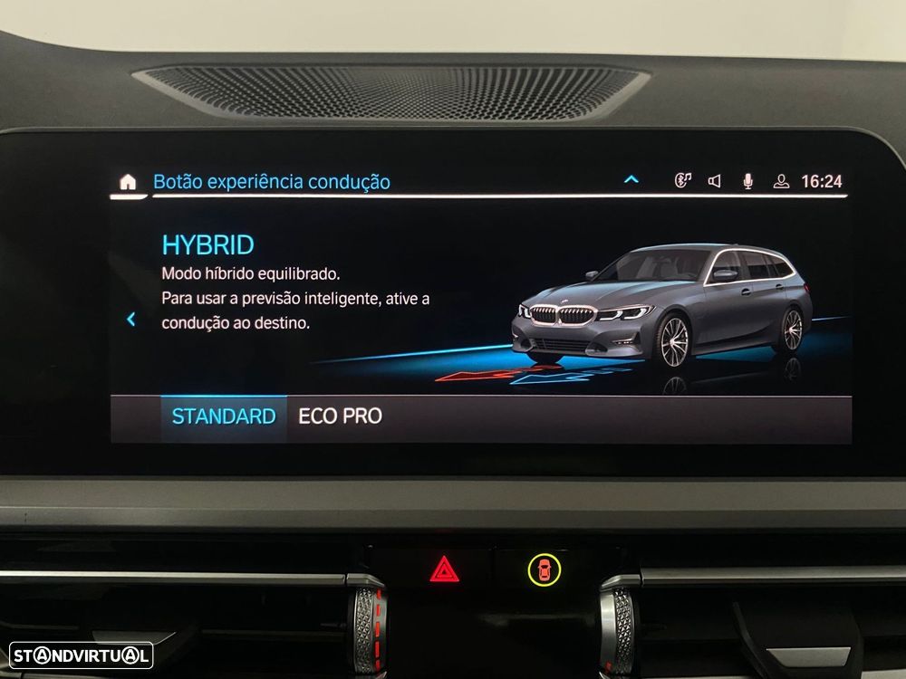 BMW 320 e Touring Corporate Edition Auto - 34