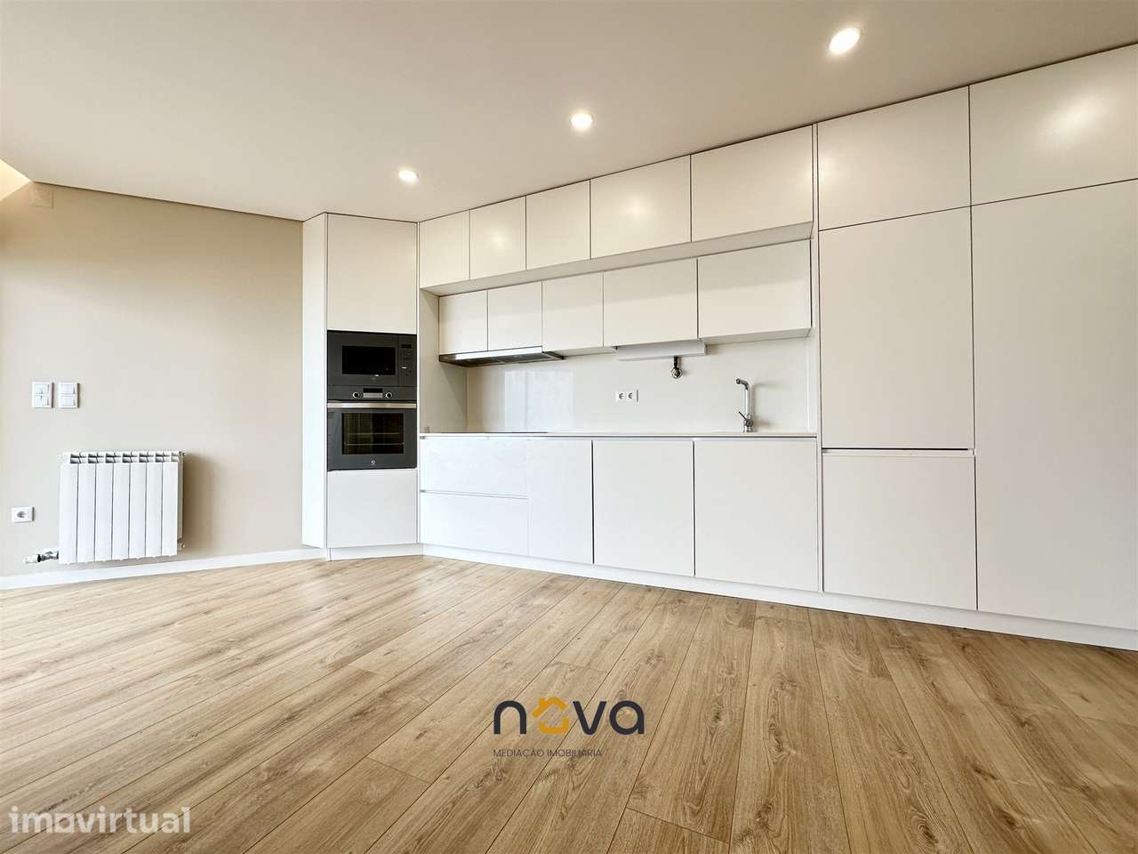 Apartamento T3 remodelado com vistas de mar na Póvoa de Varzim NOVA Im - Grande imagem: 3/28