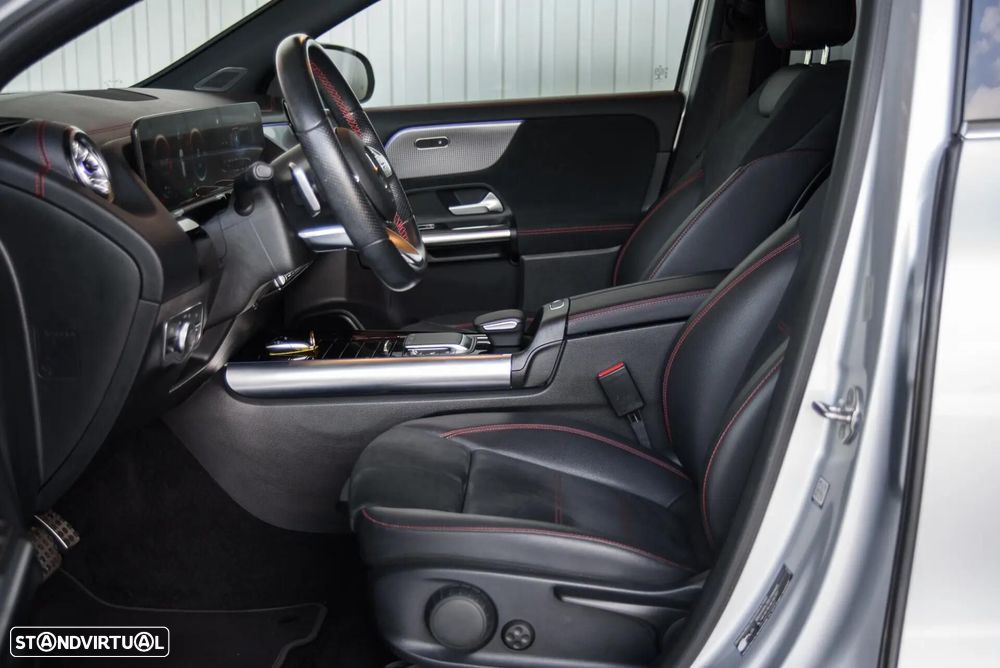 Mercedes-Benz EQA 300 4Matic AMG Line - 25