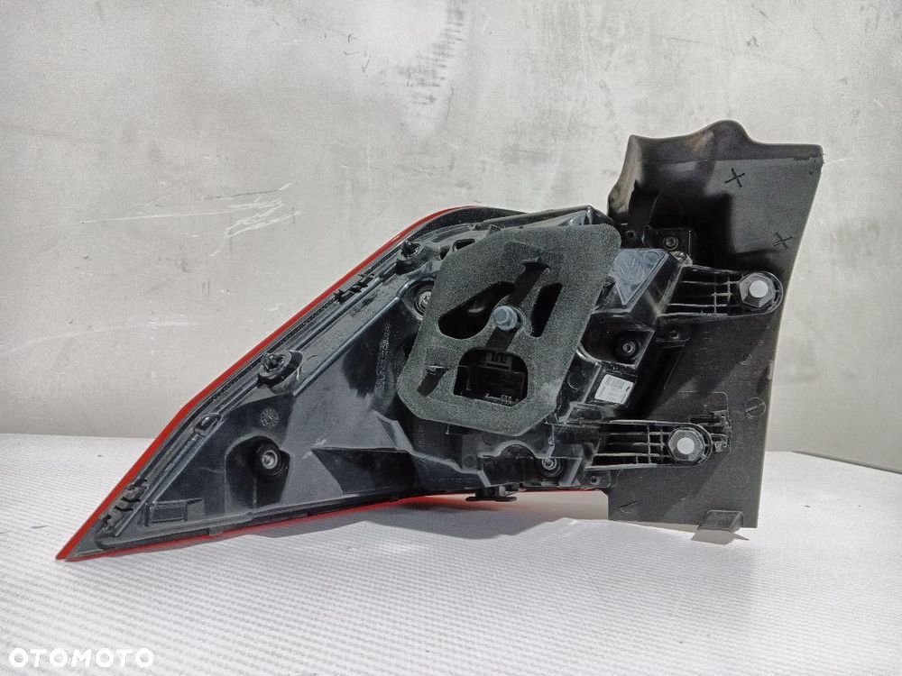 LAMPA TYŁ TYLNA PRAWA VW TIGUAN II 5NA945208J - 6