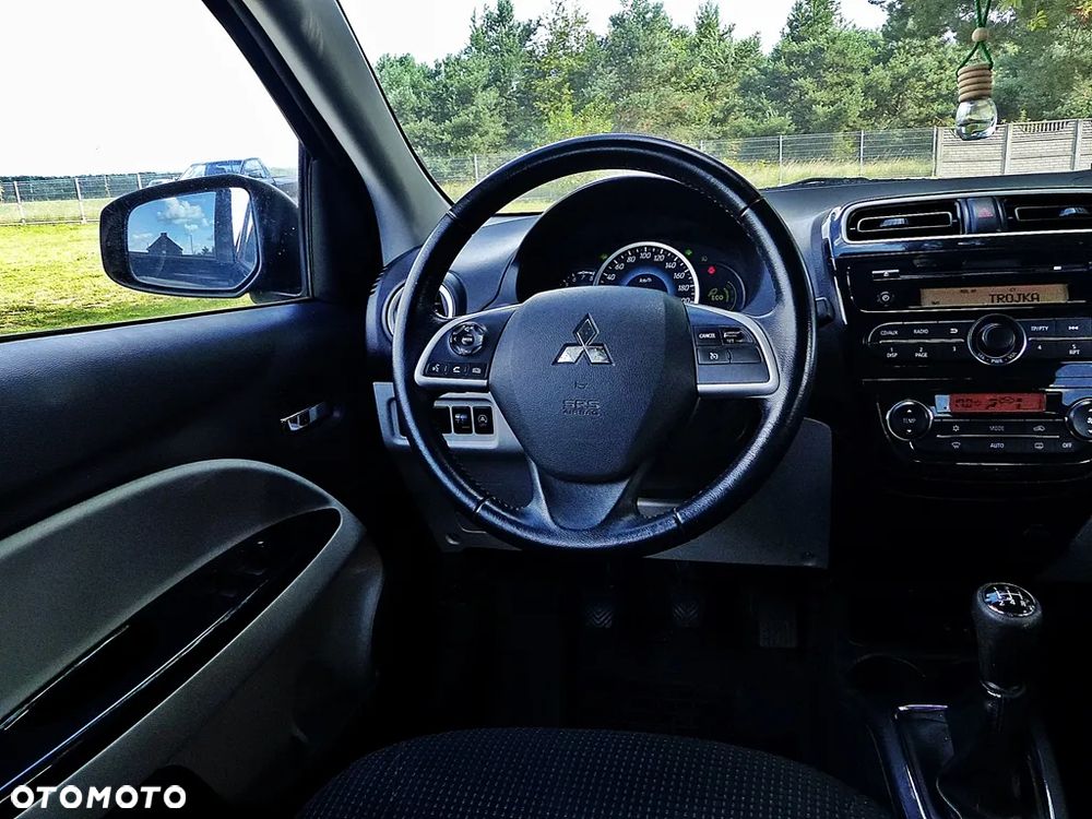 Mitsubishi Space Star 1.2 Intense - 35