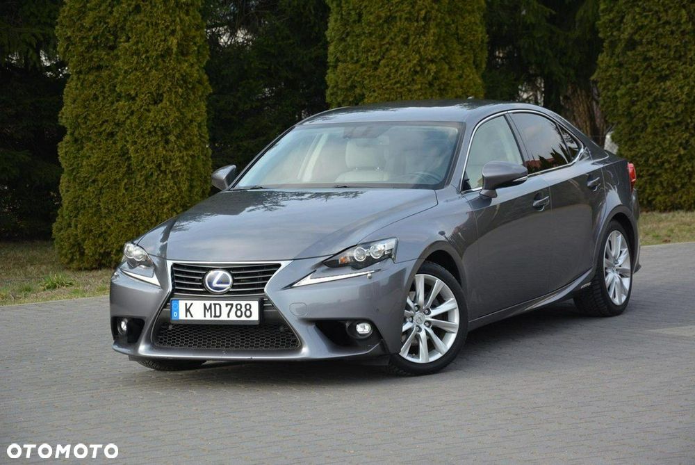 Lexus IS Luxury Line - 2