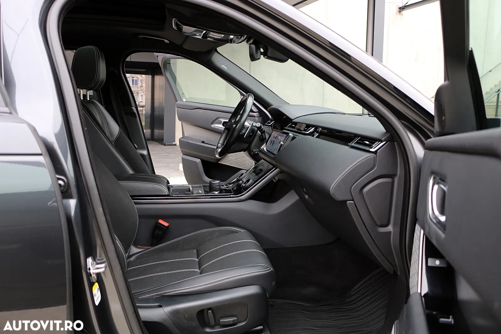 Land Rover Range Rover Velar 2.0 R-Dynamic HSE - 12