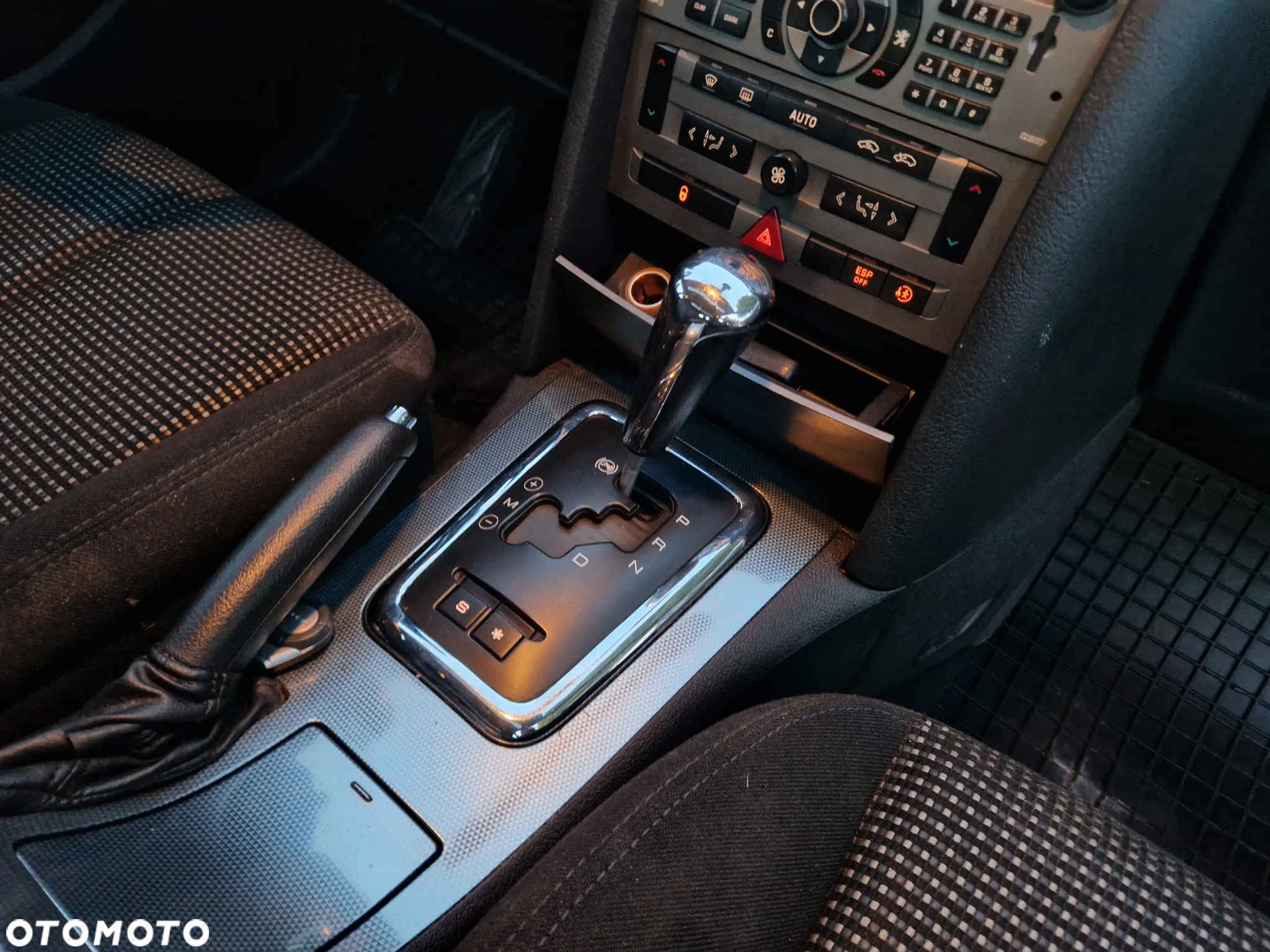 Peugeot 407 SW HDi 135 Automatik Platinum - 11