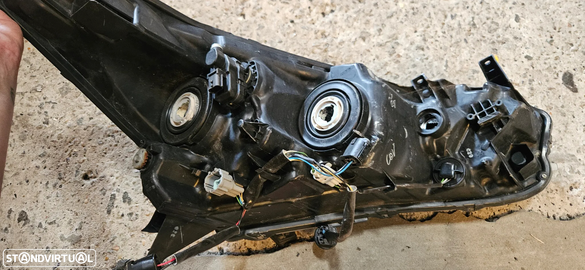 Farol esq nissan micra k14 2016 - 4