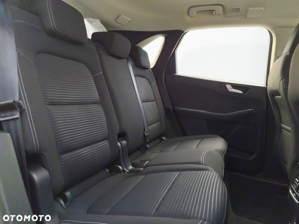 Ford Kuga - 17