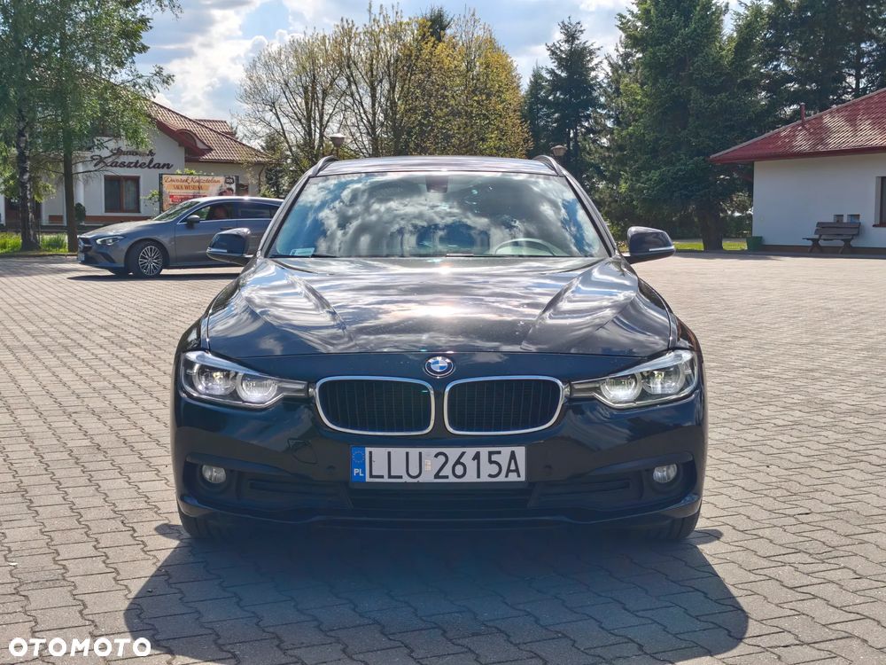 BMW Seria 3 318d - 5