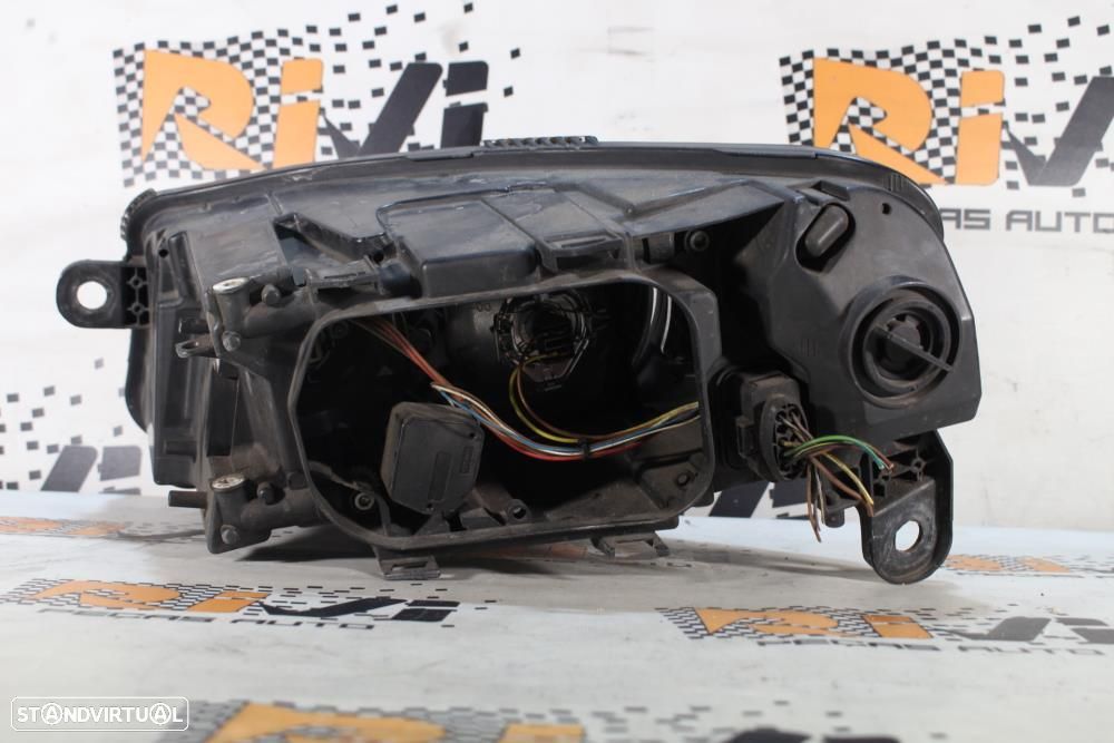 Ótica / Farol Direito Audi A6 (4F2, C6)  Ótica Penduda / Passageiro Au - 5