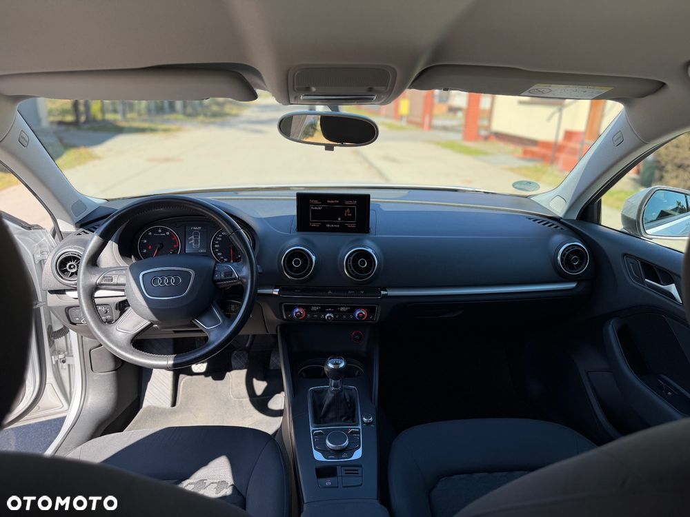 Audi A3 Sportback 1.4 TFSI Ambition - 25