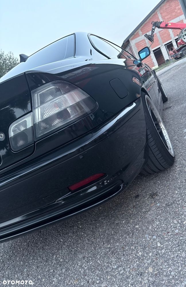 BMW Seria 3 318 Ci - 11