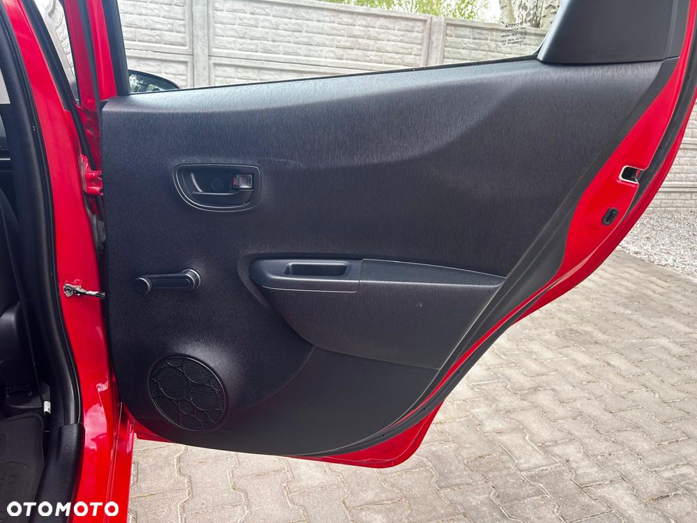 Toyota Yaris - 23