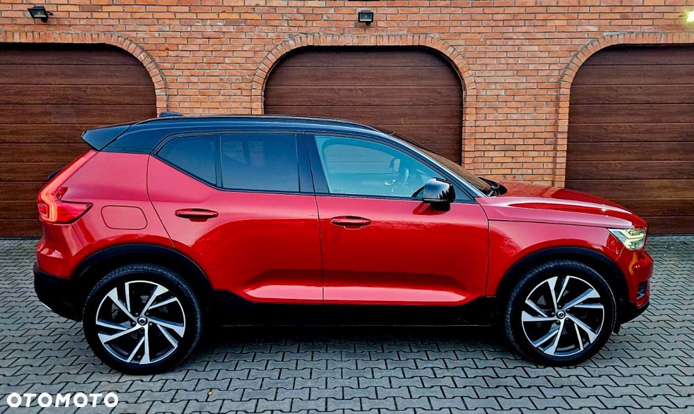 Volvo XC 40 D4 AWD Geartronic R-Design - 3