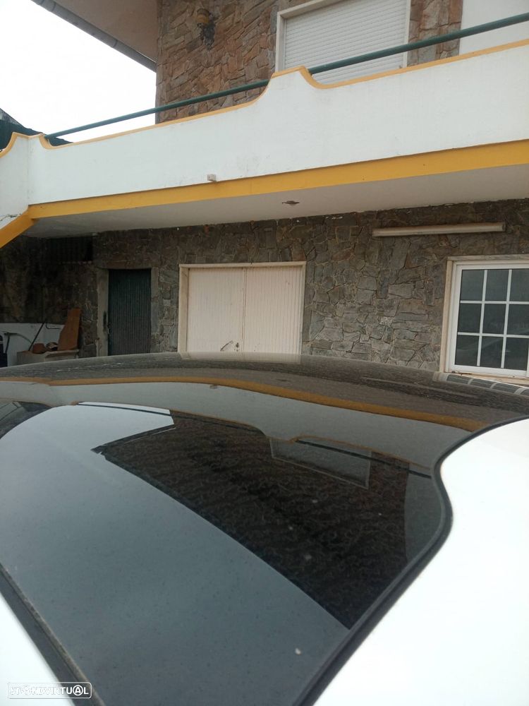 Peugeot 208 1.6 e-HDi Allure - 9