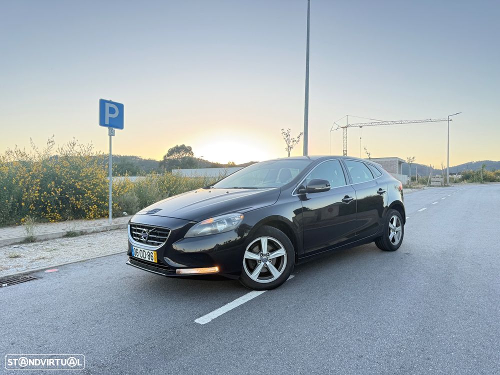 Volvo V40 1.6 D2 Eco Momentum - 1