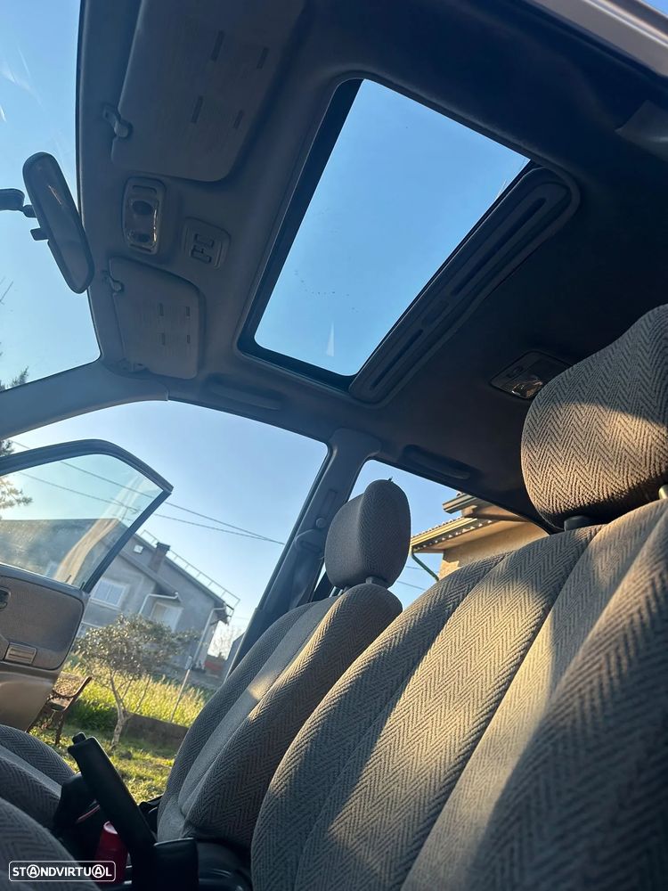 Suzuki Grand Vitara Metal Top 2.0 TDi - 4