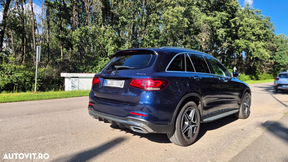 Mercedes-Benz GLC 300 4MATIC MHEV - 6