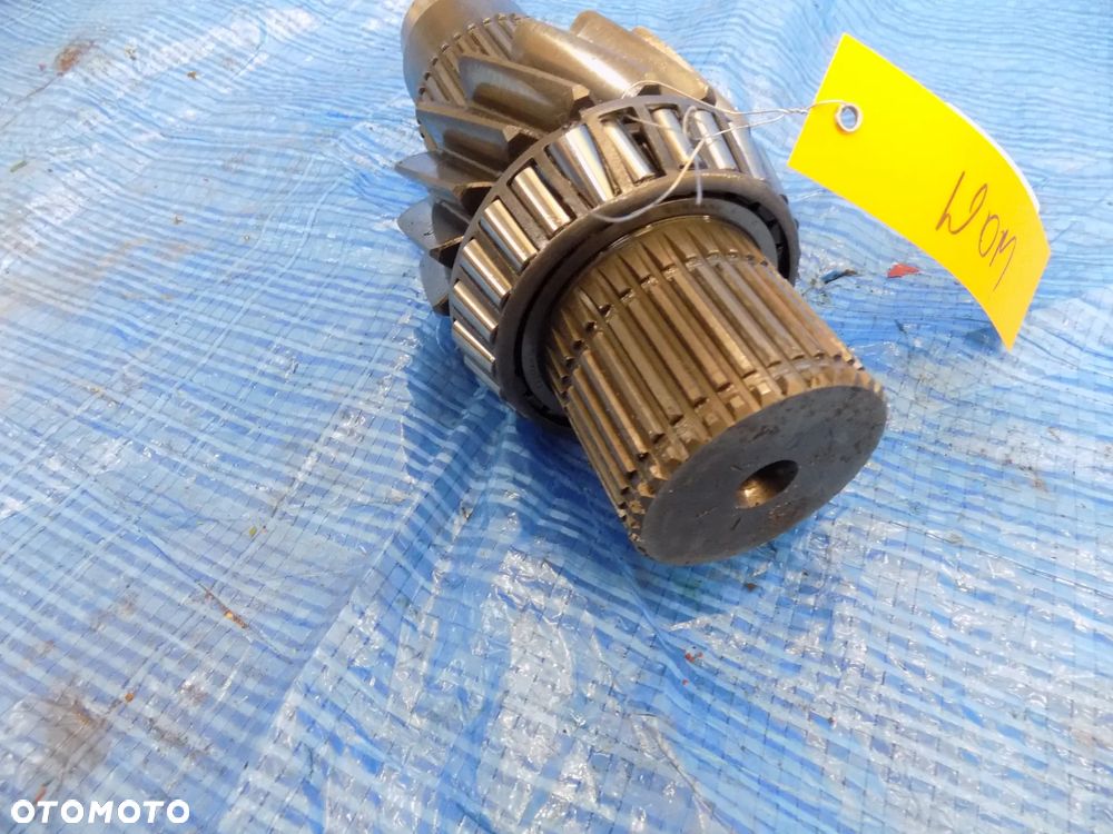 John Deere seria 6000, 6600  6506 6800 6900 l78944  WOM PTO wałek - 4