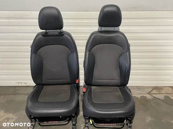 KIA SPORTAGE FOTEL FOTELE SKÓRA PÓŁSKÓRA