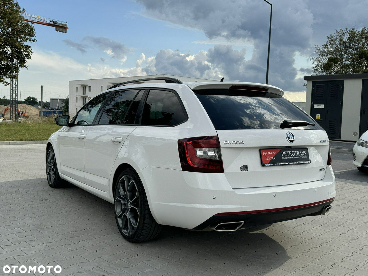 Skoda Octavia Combi 2.0 TDI DSG RS - 8